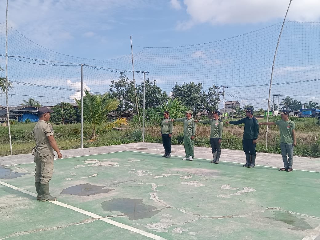 Pelatihan PBB Linmas Desa Sumber Makmur 