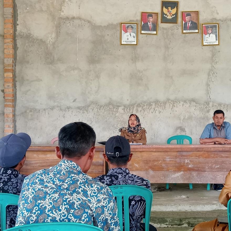 Rapat Evaluasi Aparatur Desa Sumber Makmur 